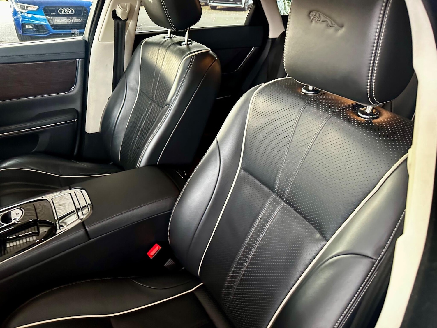 Used Jaguar XJ 2016 for sale - 76995263: Photo 55