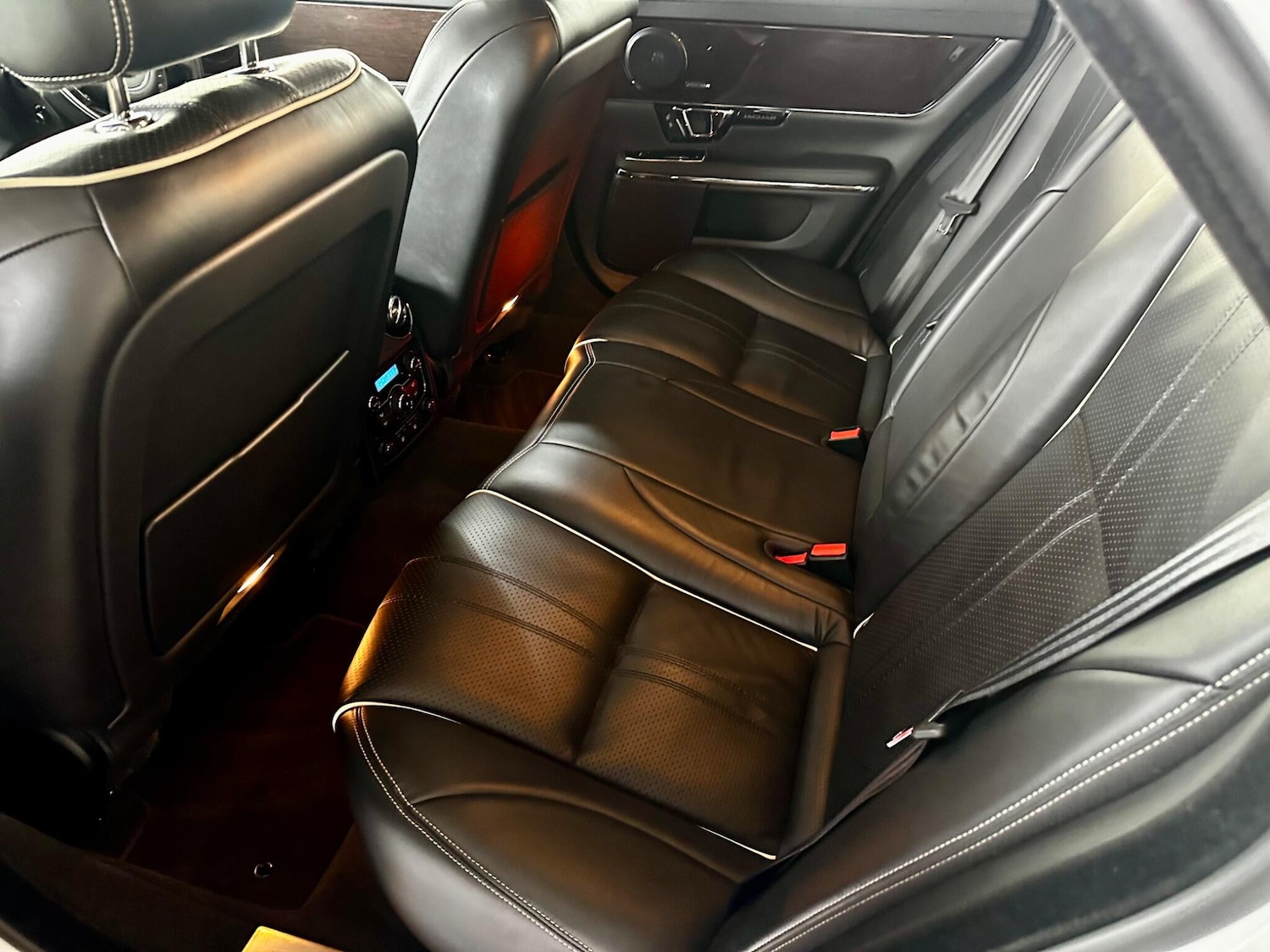 Used Jaguar XJ 2016 for sale - 76995263: Photo 59