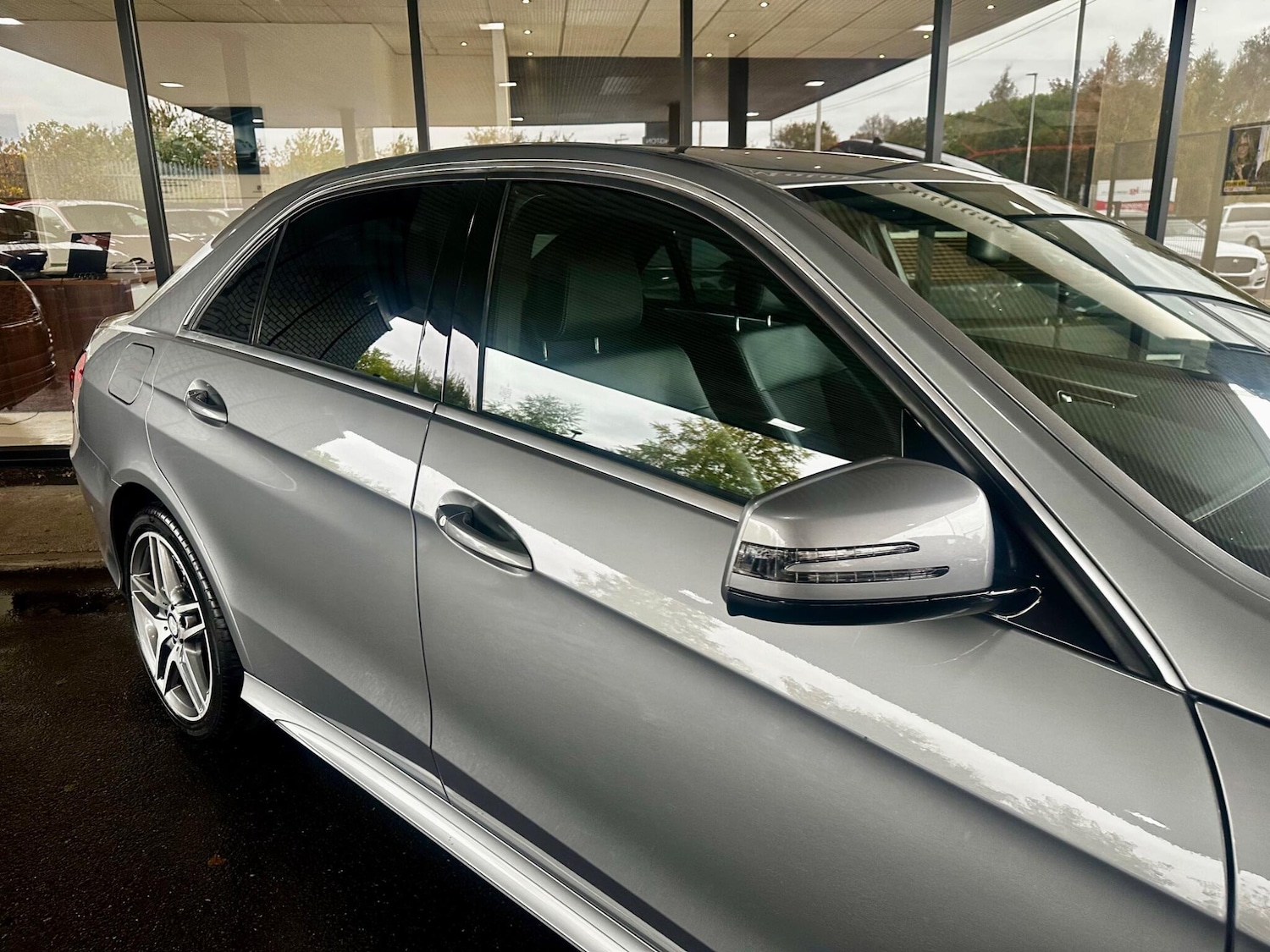 Used Mercedes-Benz E Class 2014 for sale - 76307046: Photo 26