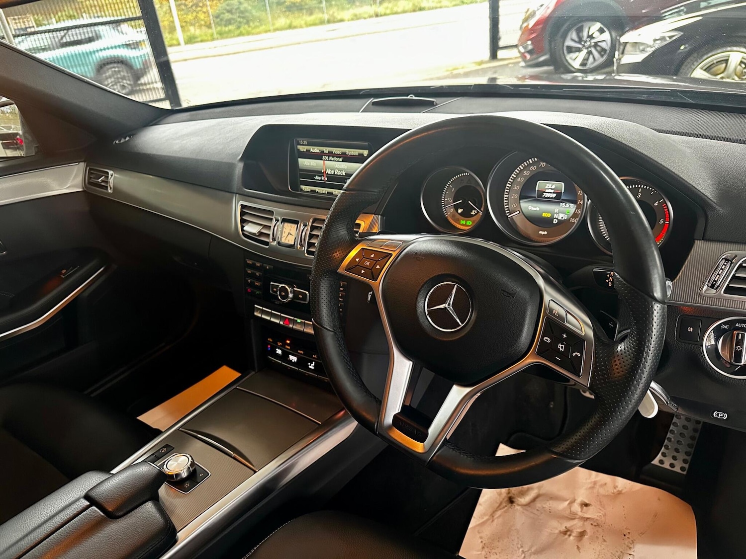 Used Mercedes-Benz E Class 2014 for sale - 76307046: Photo 30