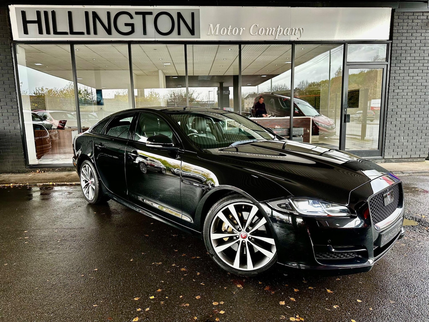 Used Jaguar XJ 2016 for sale - 76371616: Photo 1