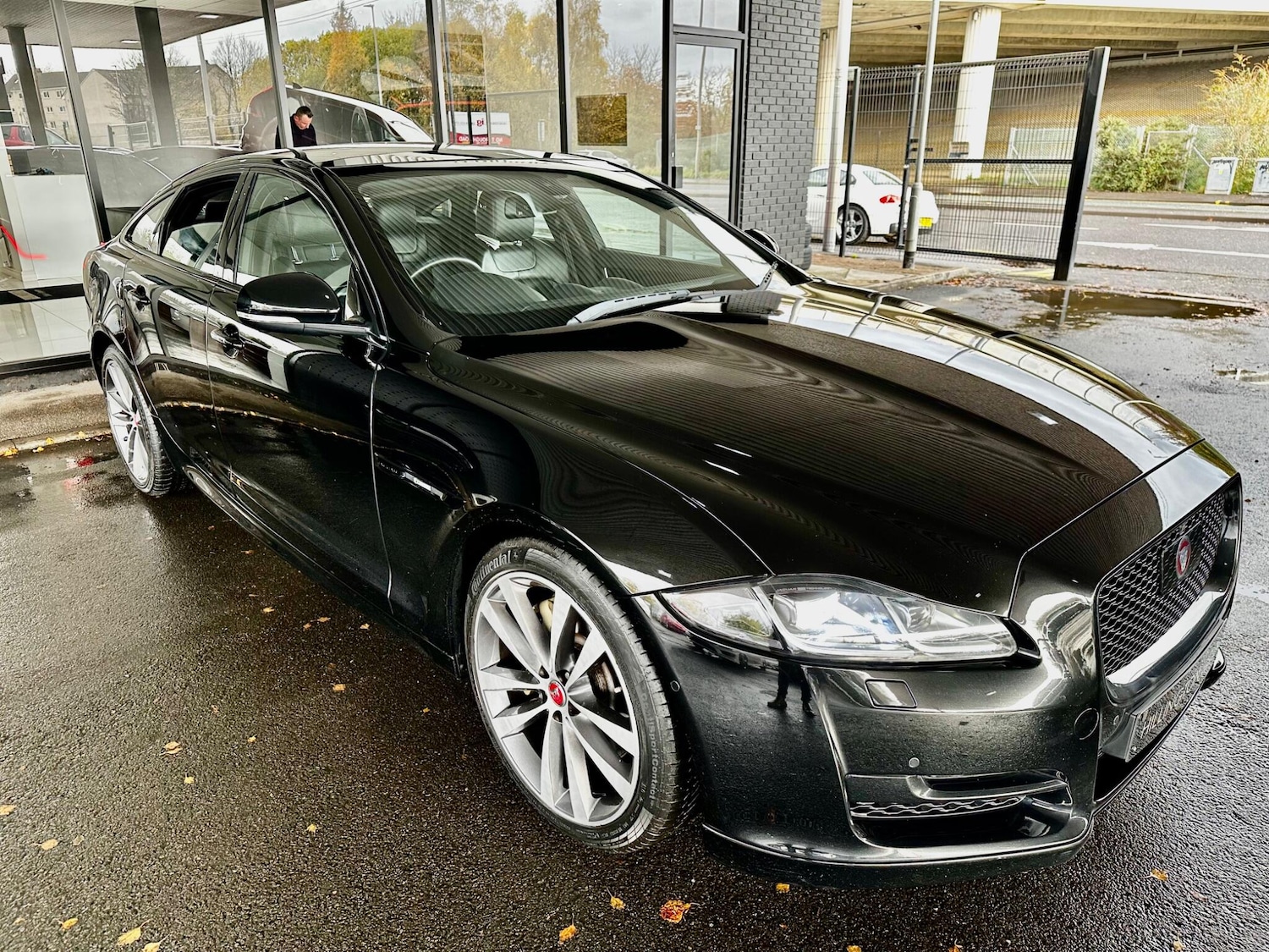 Used Jaguar XJ 2016 for sale - 76371616: Photo 10