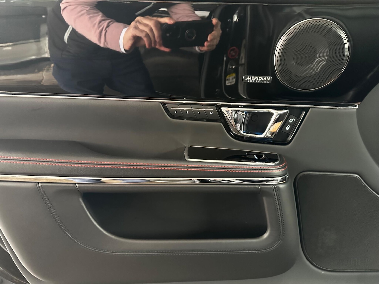 Used Jaguar XJ 2016 for sale - 76371616: Photo 39