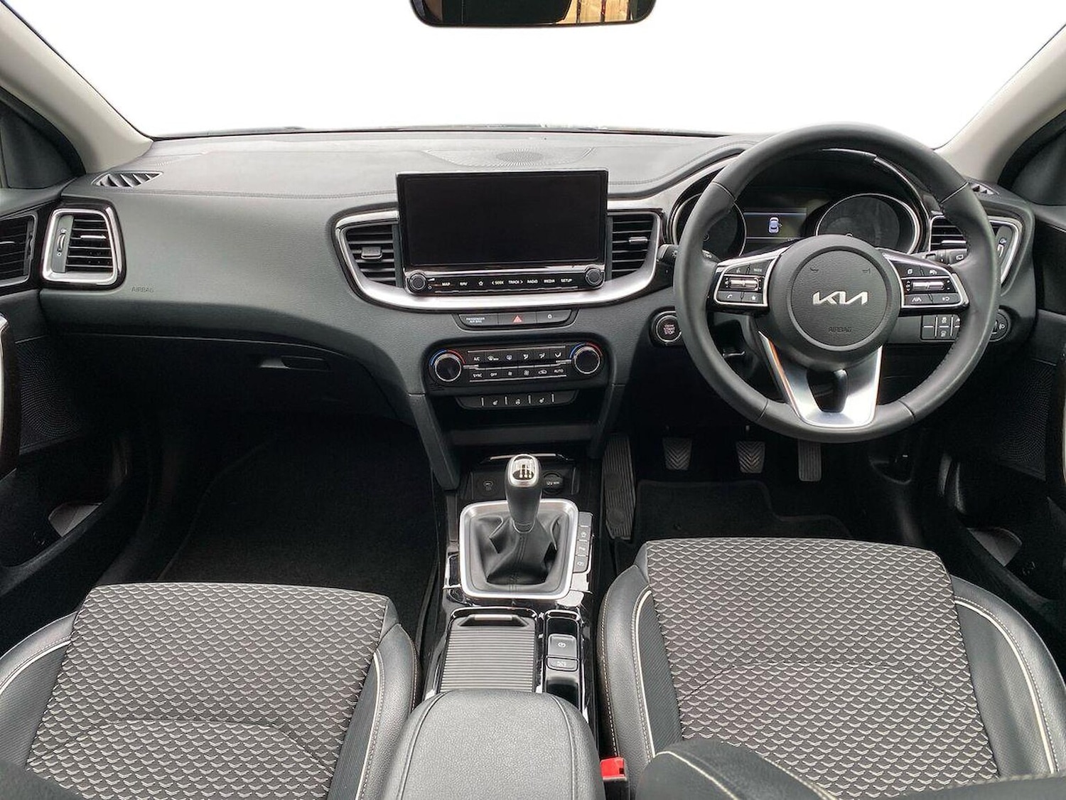 Used Kia XCeed 2023 for sale - 76127214: Photo 8