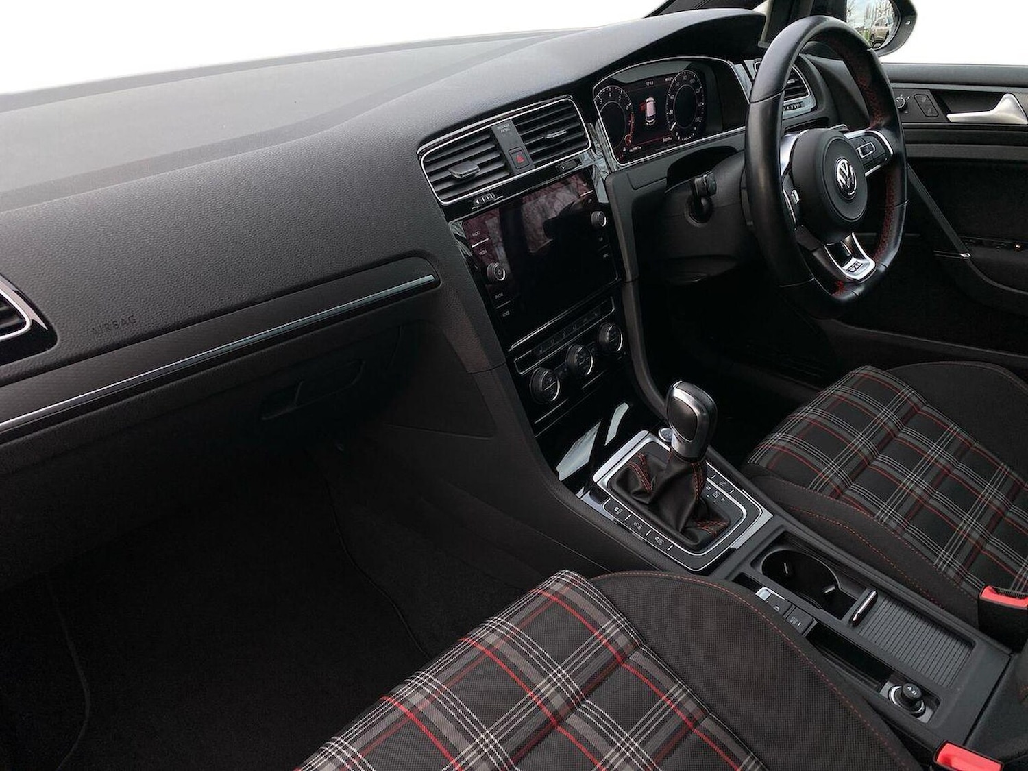 Used Volkswagen Golf 2020 for sale - 77077344: Photo 7