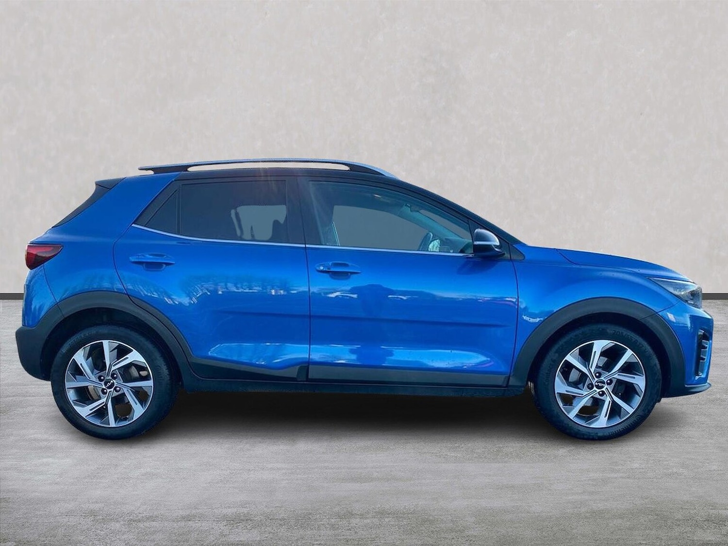 Used Kia Stonic 2022 for sale - 76863954: Photo 3