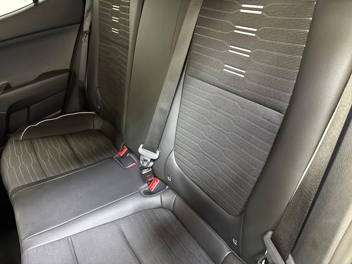 Used Kia Stonic 2025 for sale - 78139532: Photo 16