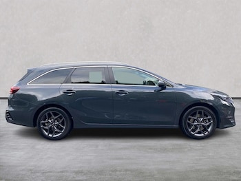 Used Kia Ceed 2023 for sale - 75968923: Photo