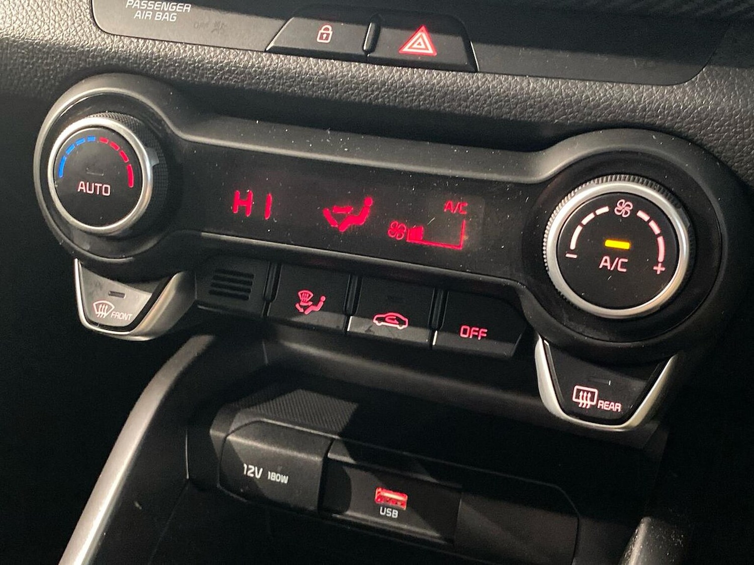 Used Kia Stonic 2025 for sale - 76643498: Photo 12