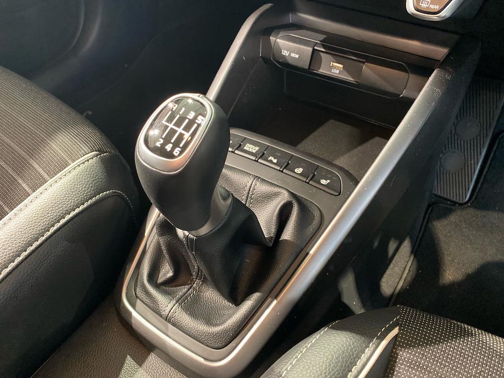 Used Kia Stonic 2025 for sale - 76643498: Photo 13