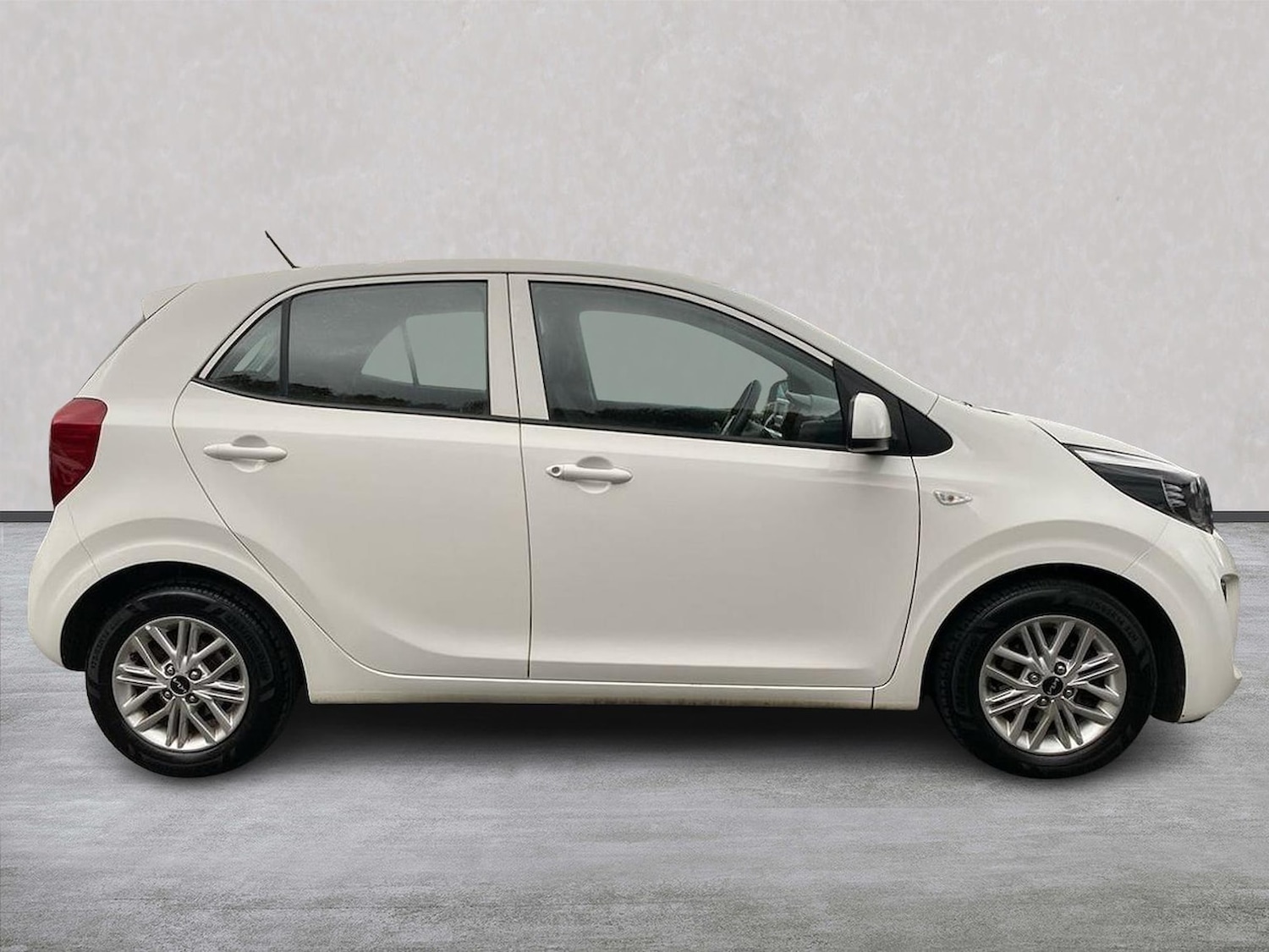 Used Kia Picanto 2023 for sale - 76490512: Photo 3