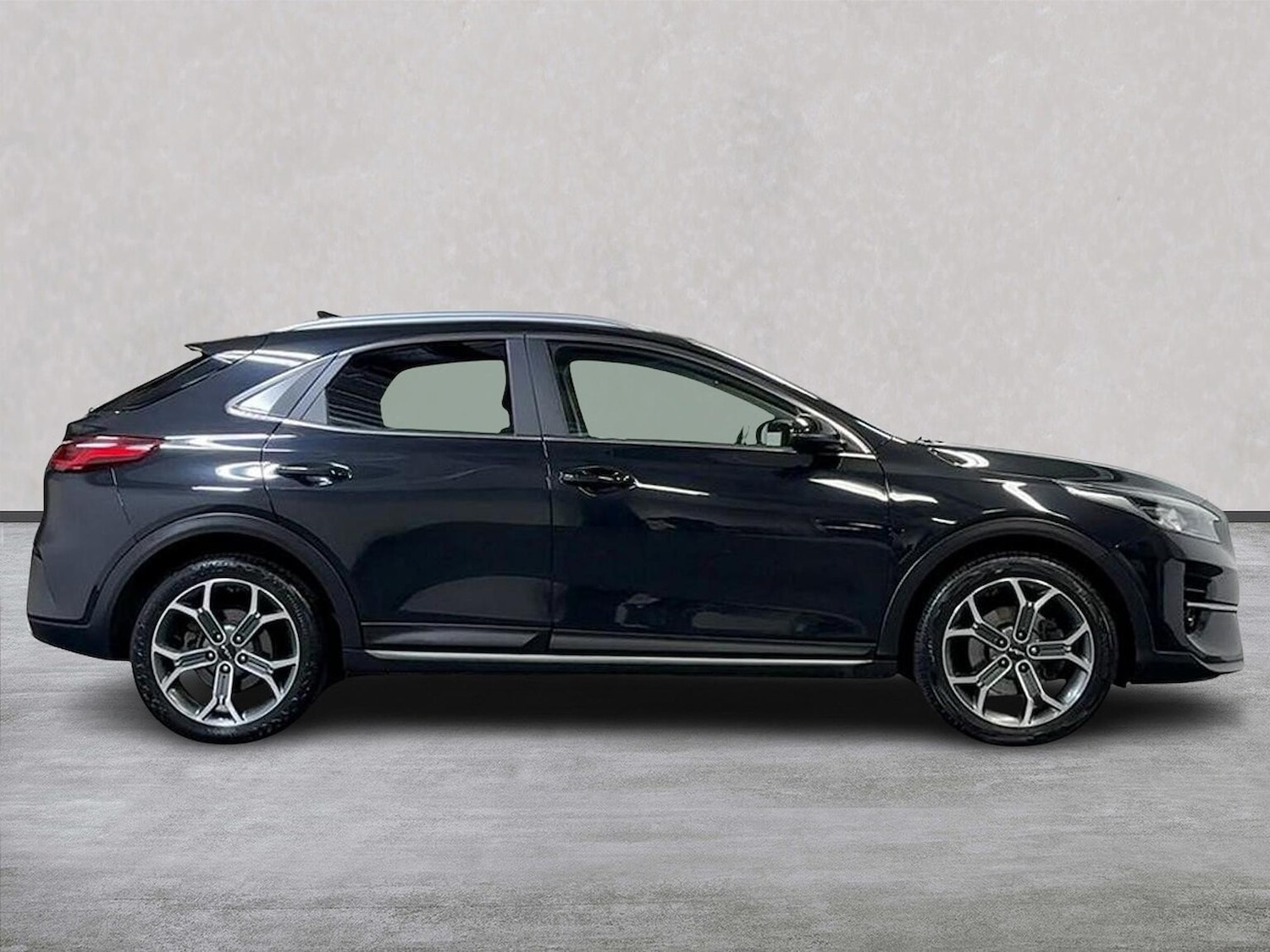 Used Kia XCeed 2022 for sale - 77023446: Photo 3