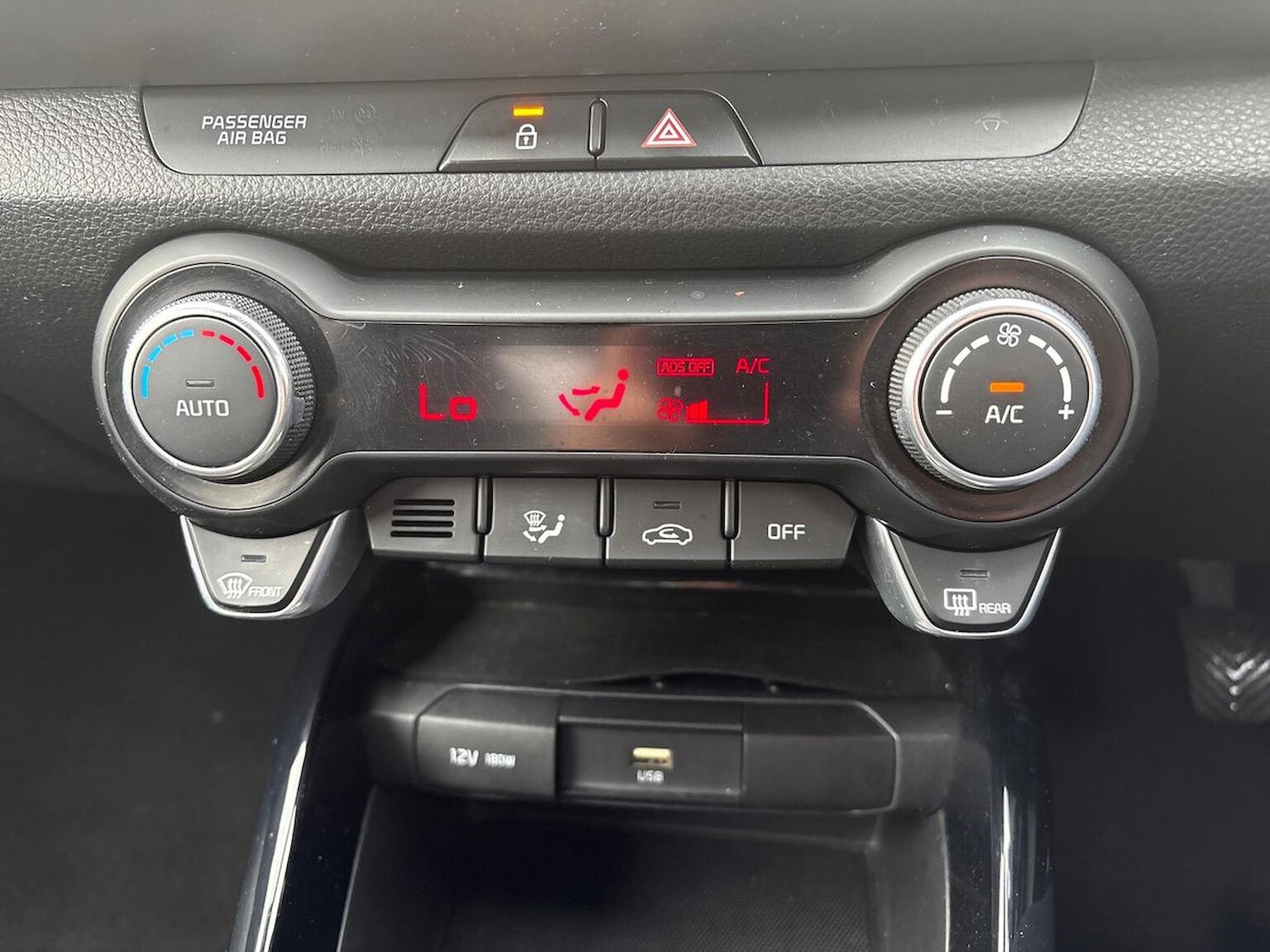 Used Kia Stonic 2021 for sale - 77487969: Photo 12