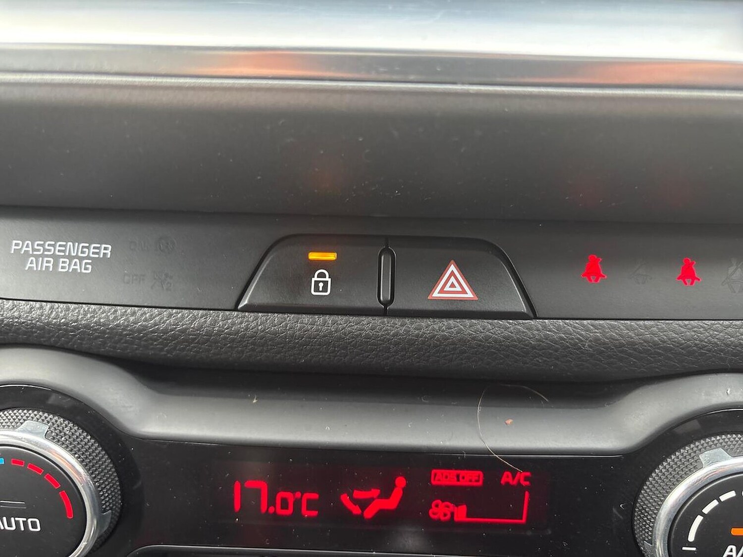 Used Kia Stonic 2021 for sale - 77487969: Photo 22