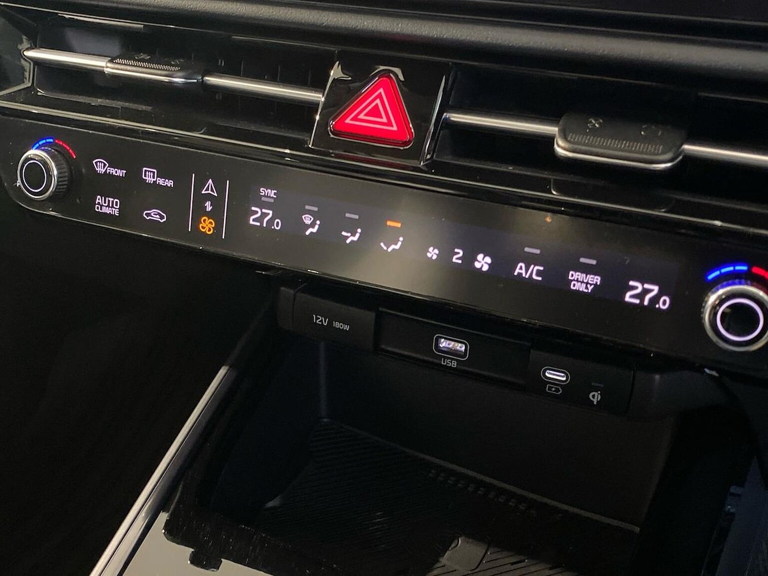 Used Kia Niro 2024 for sale - 76932300: Photo 12