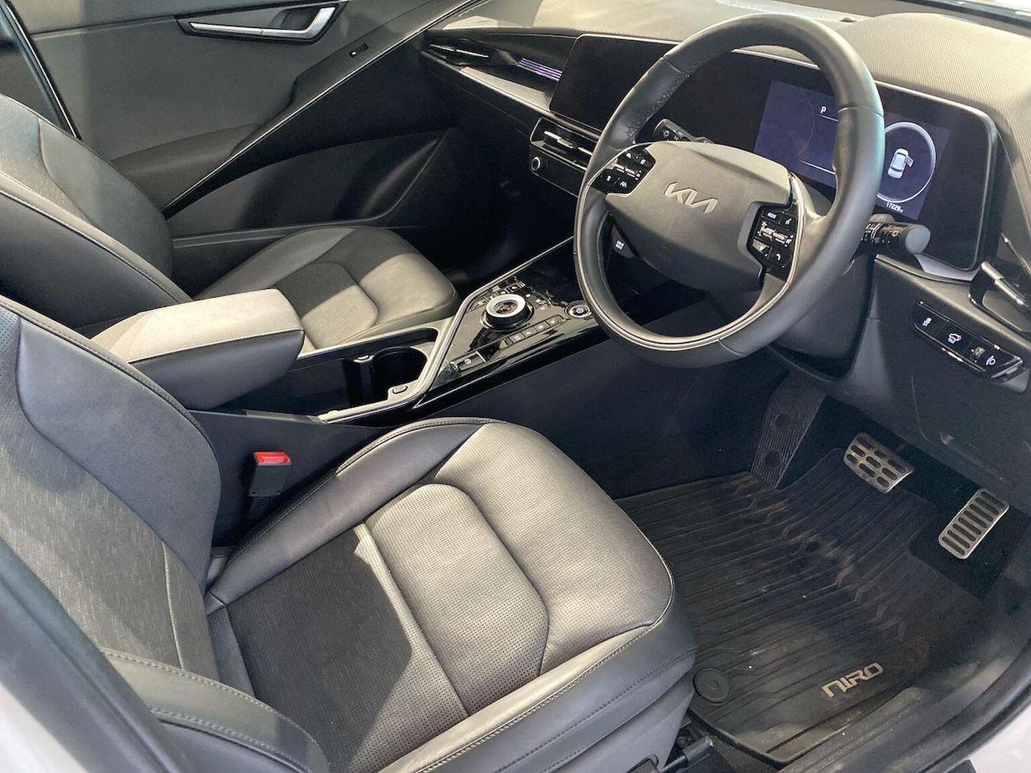 Used Kia Niro 2024 for sale - 76932300: Photo 15