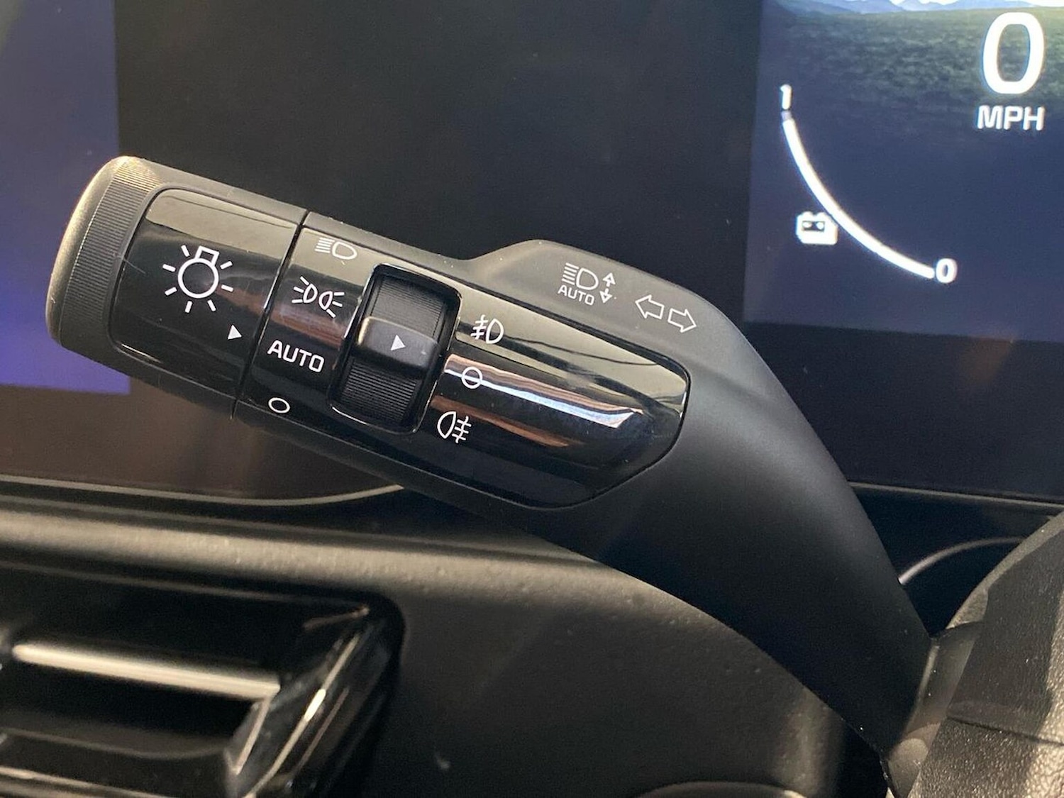 Used Kia Niro 2024 for sale - 76932300: Photo 29