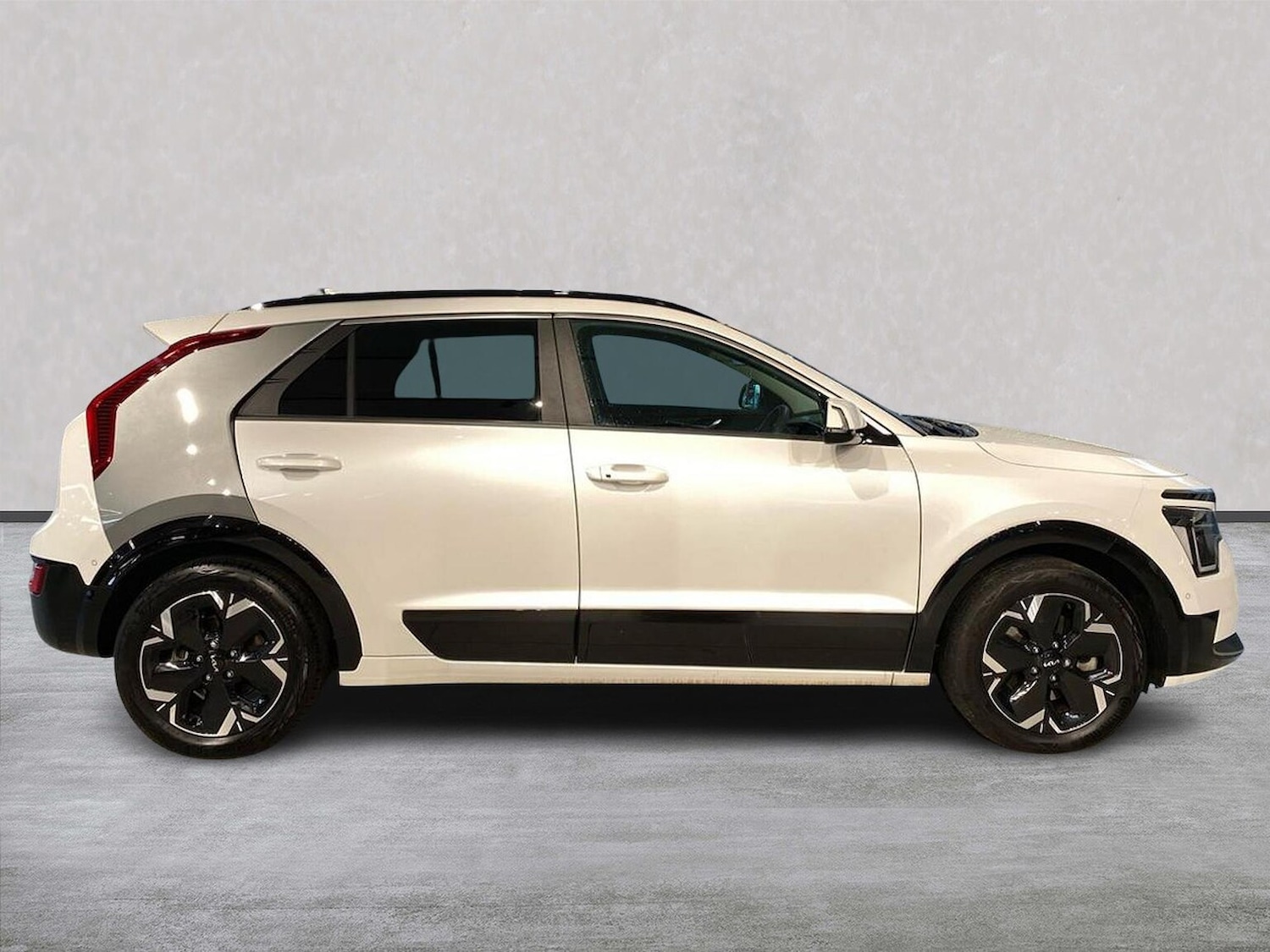 Used Kia Niro 2024 for sale - 76932300: Photo 3