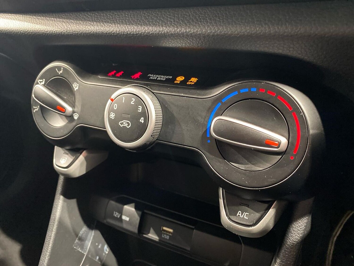 Used Kia Picanto 2023 for sale - 76490509: Photo 12