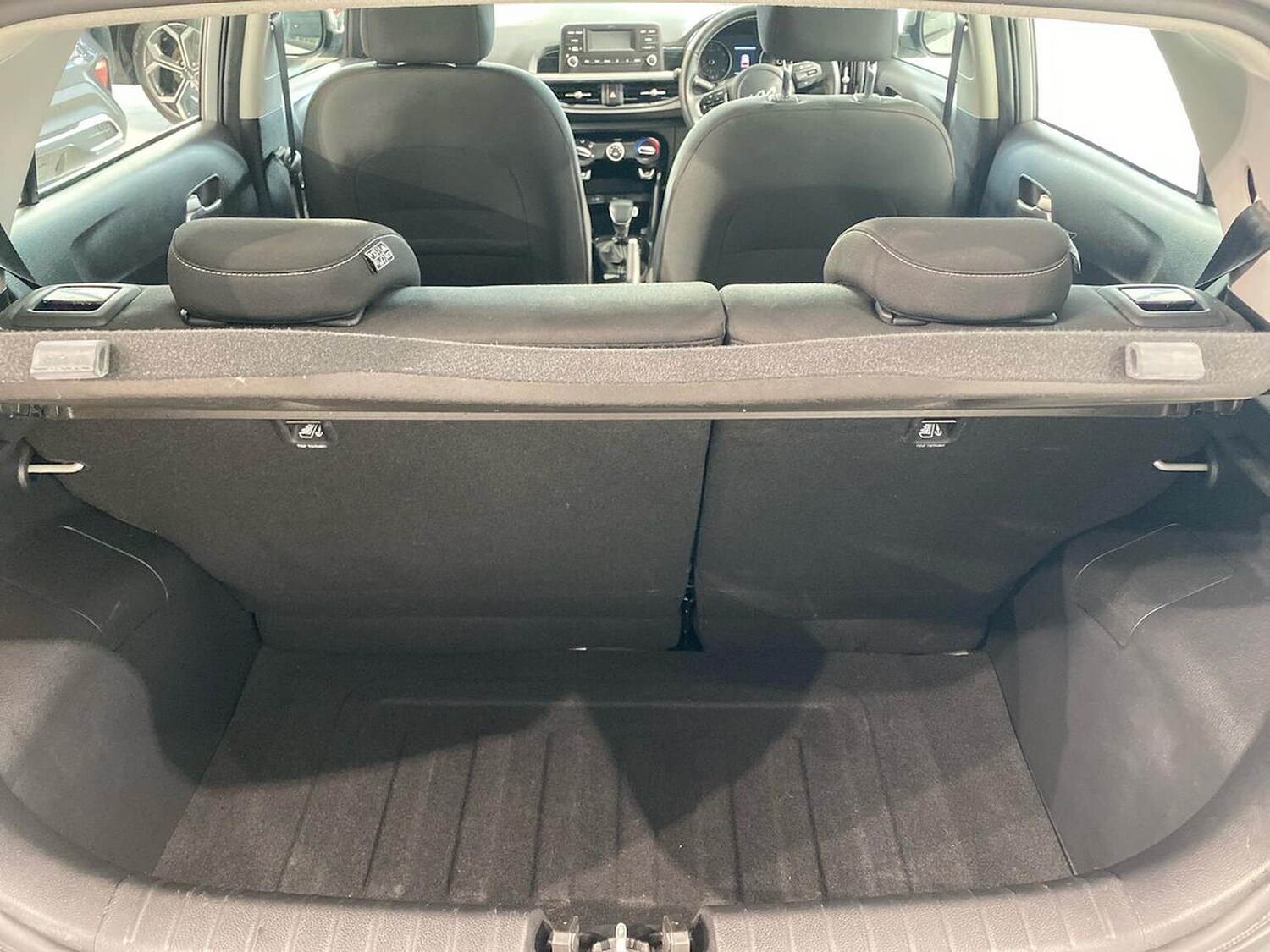 Used Kia Picanto 2023 for sale - 76490509: Photo 17