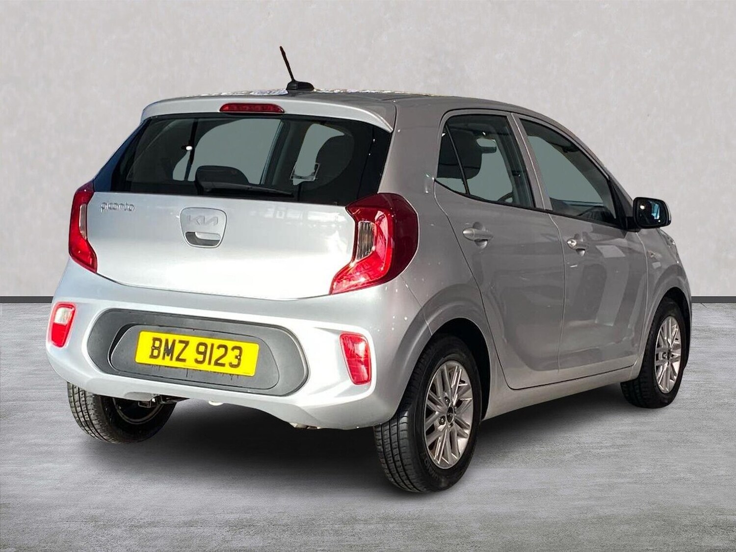 Used Kia Picanto 2023 for sale - 76490509: Photo 18