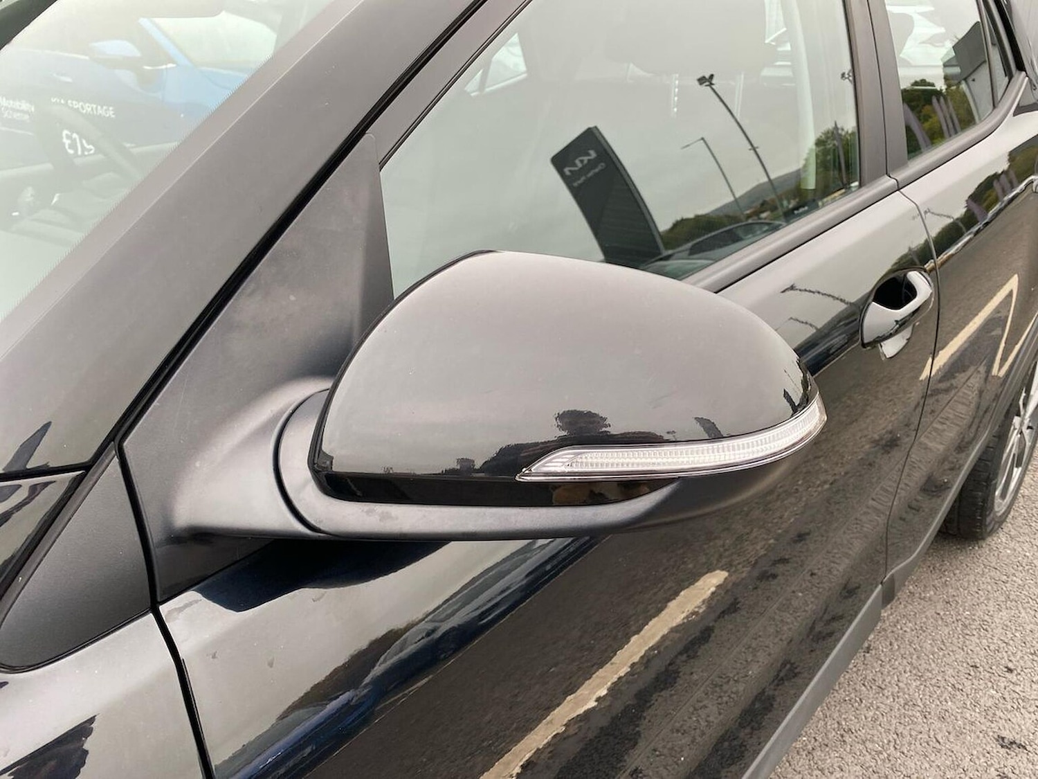 Used Kia Stonic 2019 for sale - 76299391: Photo 30