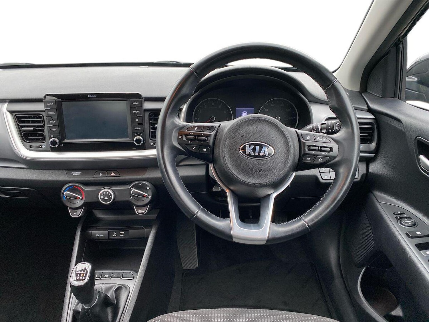 Used Kia Stonic 2019 for sale - 76299391: Photo 9