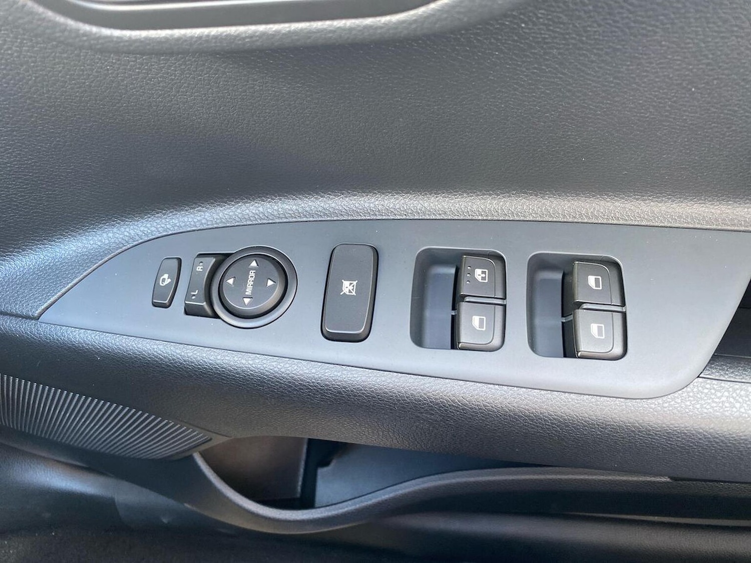 Used Kia Stonic 2025 for sale - 77073200: Photo 21