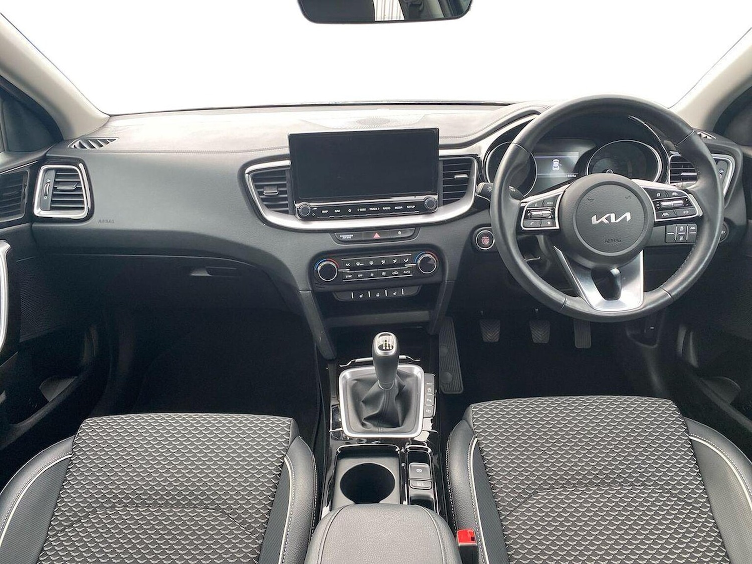 Used Kia XCeed 2023 for sale - 76171543: Photo 8