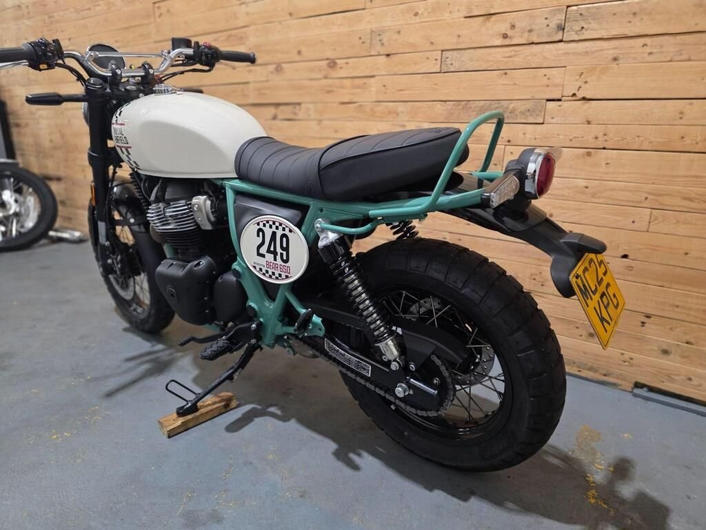 Royal Enfield Bear 650