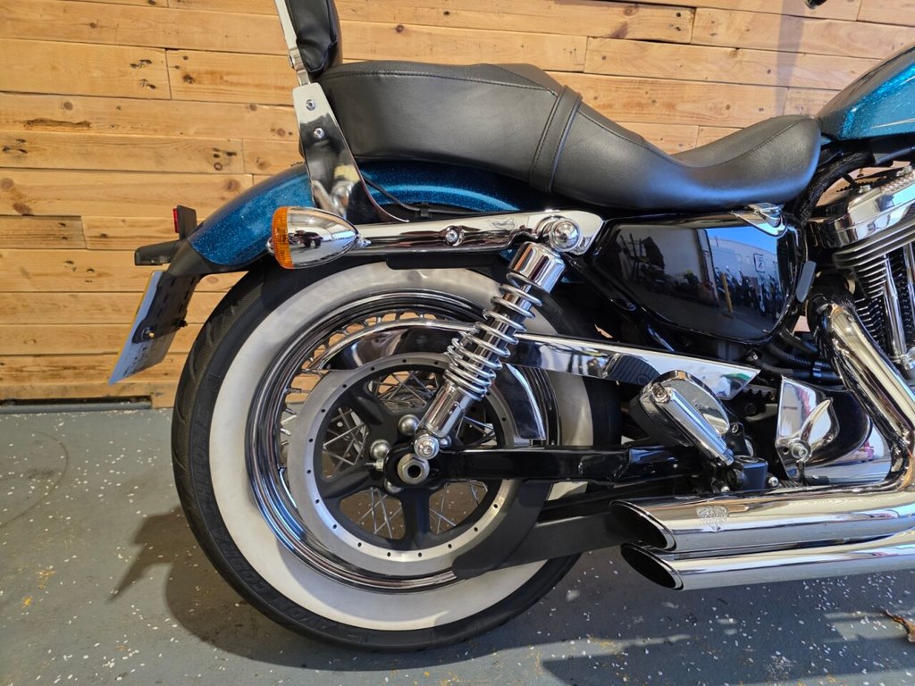Used Harley-Davidson SPORTSTER SEVENTY-TWO 2014 for sale - 78286678: Photo 16