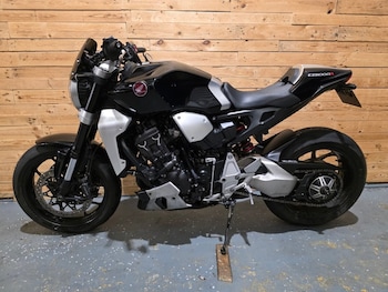 Used Honda CB 2018 for sale - bike-78286675: Photo