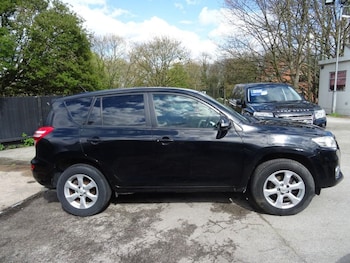 Used Toyota RAV4 2011 for sale - 79370403: Photo