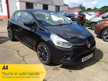 Used Renault Clio 2016 for sale - 79607780: Photo