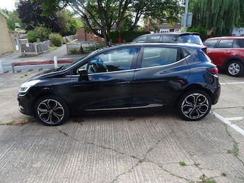 Used Renault Clio 2016 for sale - 79607780: Photo