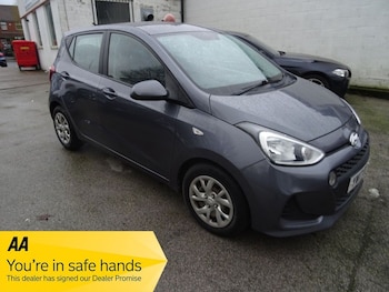 Used Hyundai i10 2017 for sale - 79370405: Photo