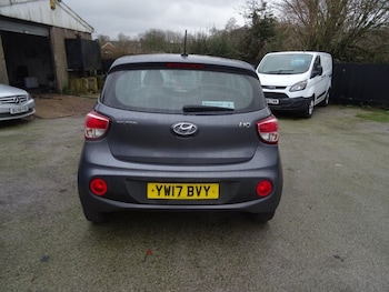 Used Hyundai i10 2017 for sale - 79370405: Photo