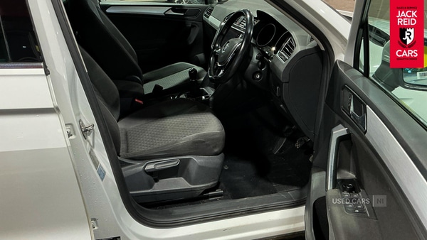 Used Volkswagen Tiguan 2017 for sale - 76840018: Photo 4