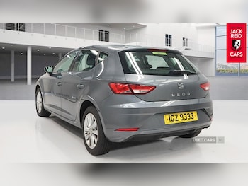 Used SEAT Leon 2018 for sale - 76216139: Photo 2