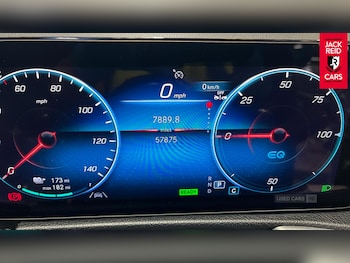 Used Mercedes-Benz EQB 2023 for sale - 79000219: Photo