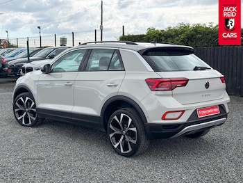 Used Volkswagen T-Roc 2023 for sale - 79442257: Photo