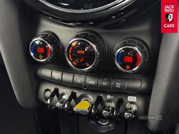 Used MINI Hatch 2021 for sale - 76240510: Photo 16