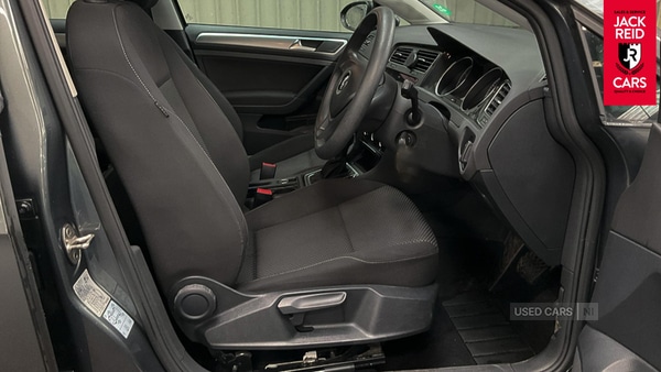 Used Volkswagen Golf 2018 for sale - 77626669: Photo 2