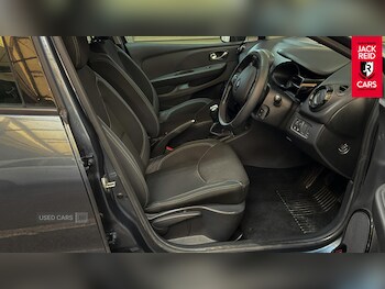 Used Renault Clio 2025 for sale - 77254143: Photo