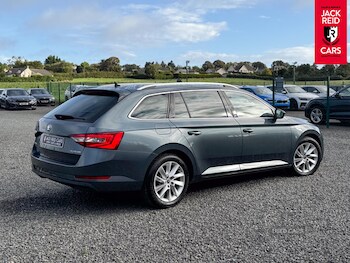 Used Skoda Superb 2017 for sale - 75782451: Photo