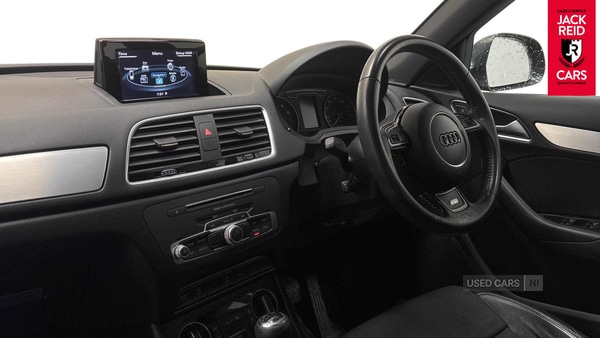 Used Audi Q3 2018 for sale - 76965837: Photo 2