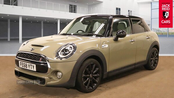 Used MINI Hatch 2018 for sale - 76110173: Photo 1