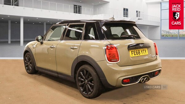 Used MINI Hatch 2018 for sale - 76110173: Photo 2
