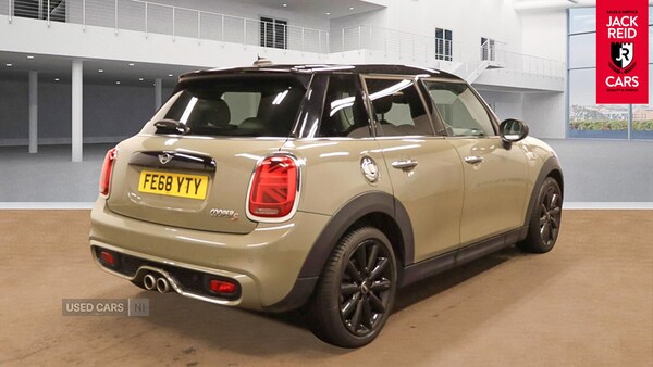 Used MINI Hatch 2018 for sale - 76110173: Photo 3