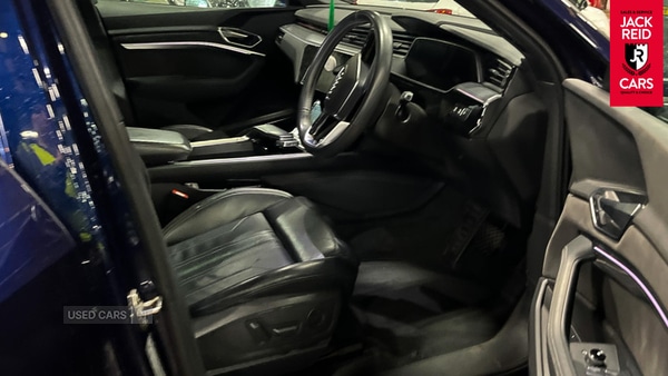 Used Audi e-tron 2021 for sale - 77926472: Photo 2